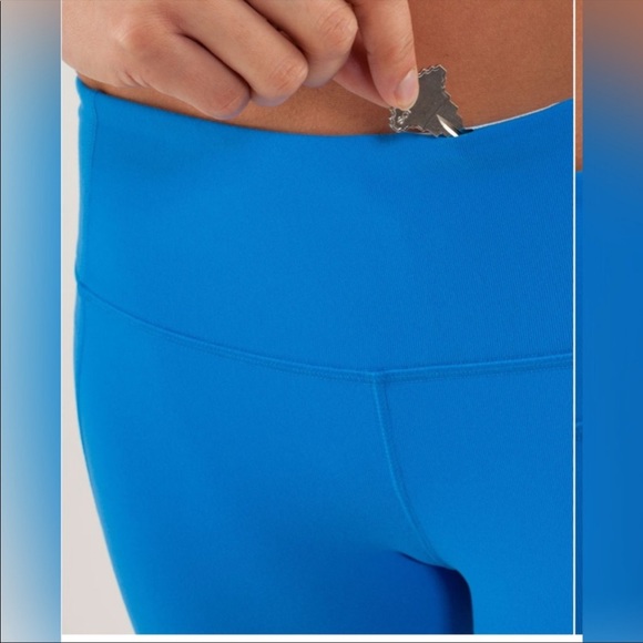 LULULEMON | Gather and Crow Capri Crop Workout Leggings in Beaming Blue - Picture 4 of 11